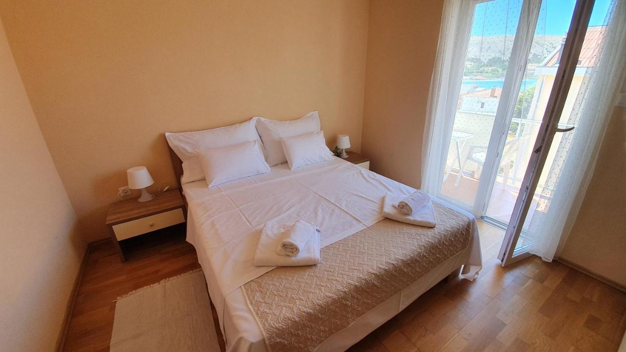 Apartments Miki Паг Экстерьер фото