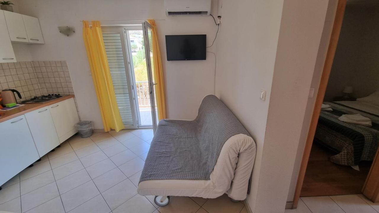 Apartments Miki Паг Экстерьер фото